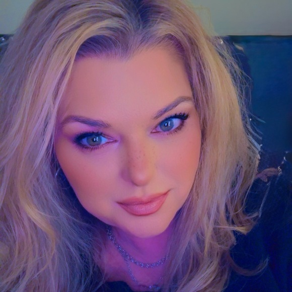 lorilozier373